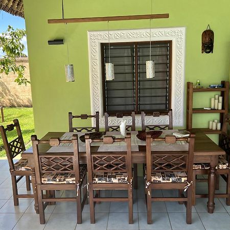 Paradiesische Villa Maisha Mazuri Mit Pool. Terrasse Und Personal Diani Beach Exteriér fotografie