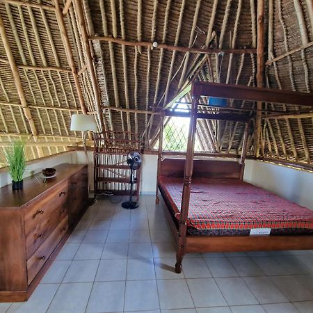 Paradiesische Villa Maisha Mazuri Mit Pool. Terrasse Und Personal Diani Beach Exteriér fotografie