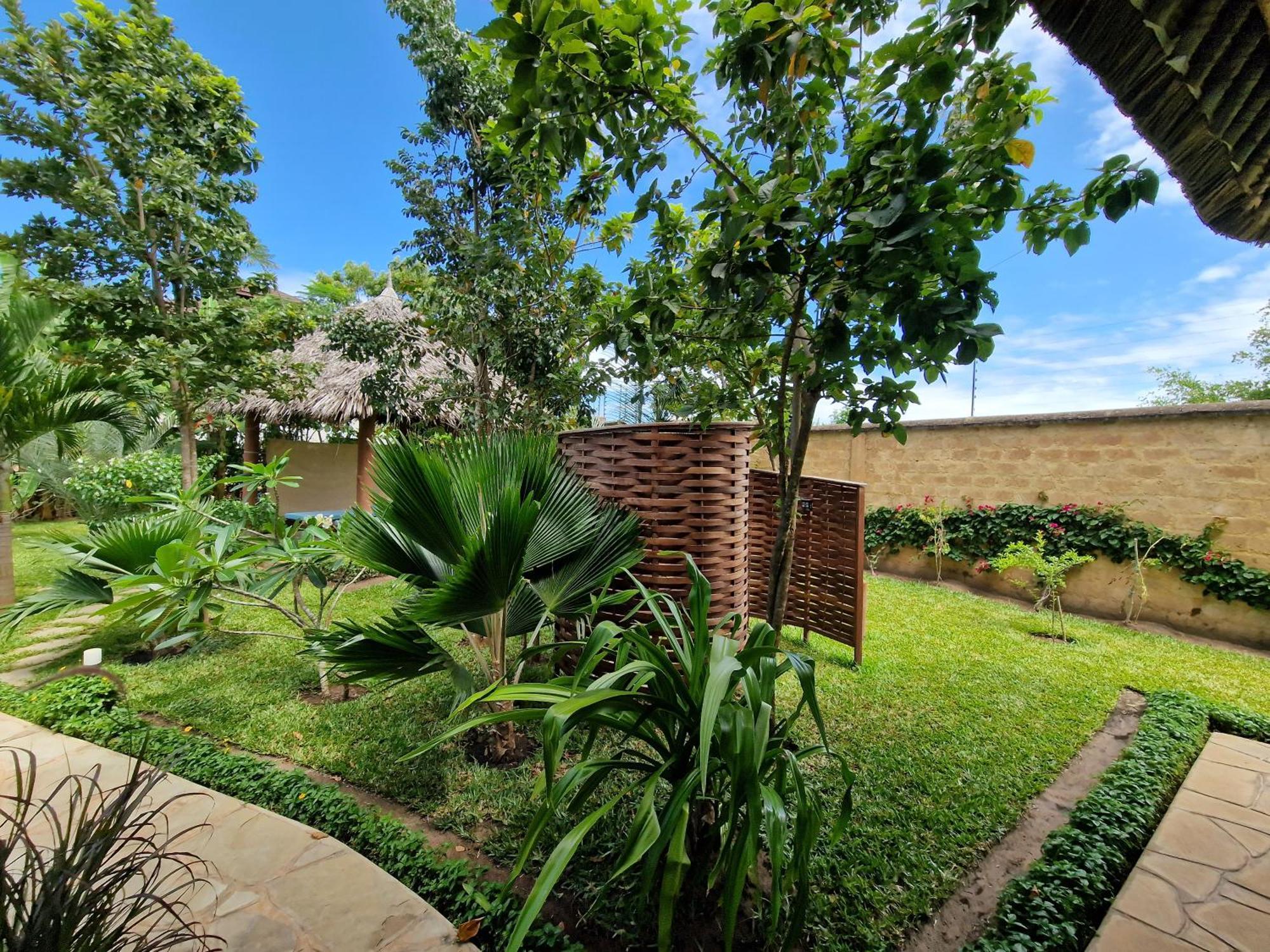 Paradiesische Villa Maisha Mazuri Mit Pool. Terrasse Und Personal Diani Beach Exteriér fotografie