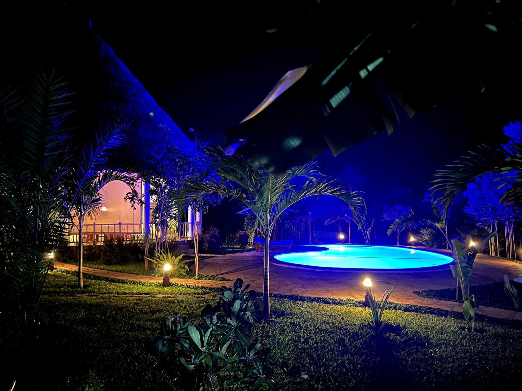 Paradiesische Villa Maisha Mazuri Mit Pool. Terrasse Und Personal Diani Beach Exteriér fotografie