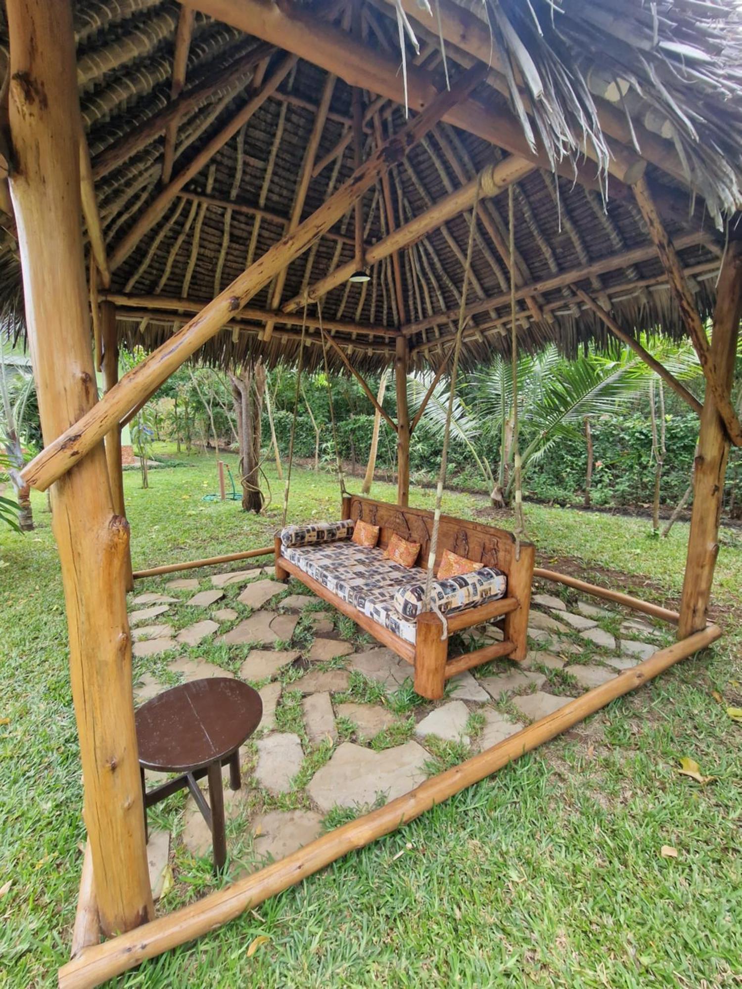 Paradiesische Villa Maisha Mazuri Mit Pool. Terrasse Und Personal Diani Beach Exteriér fotografie