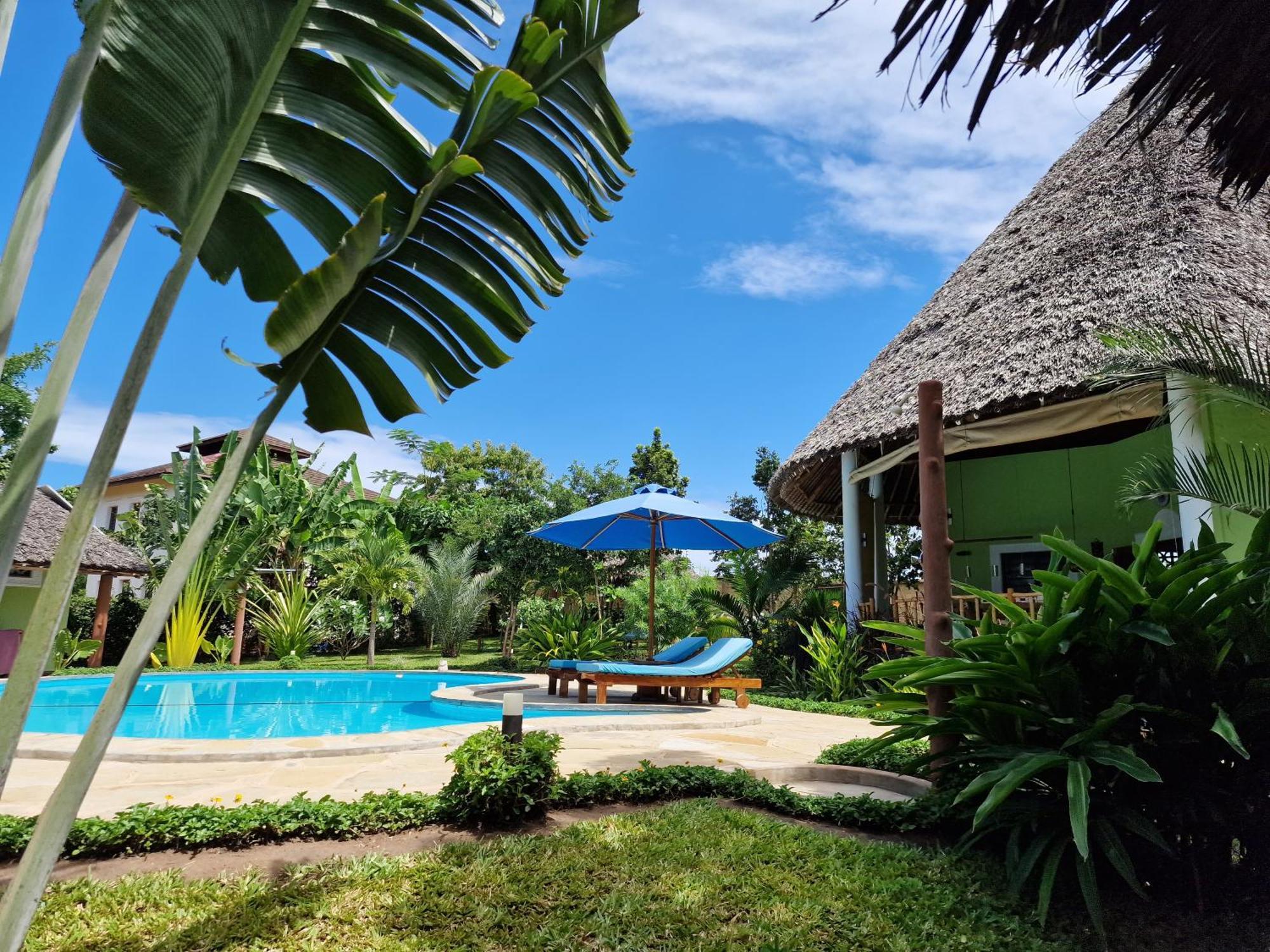 Paradiesische Villa Maisha Mazuri Mit Pool. Terrasse Und Personal Diani Beach Exteriér fotografie