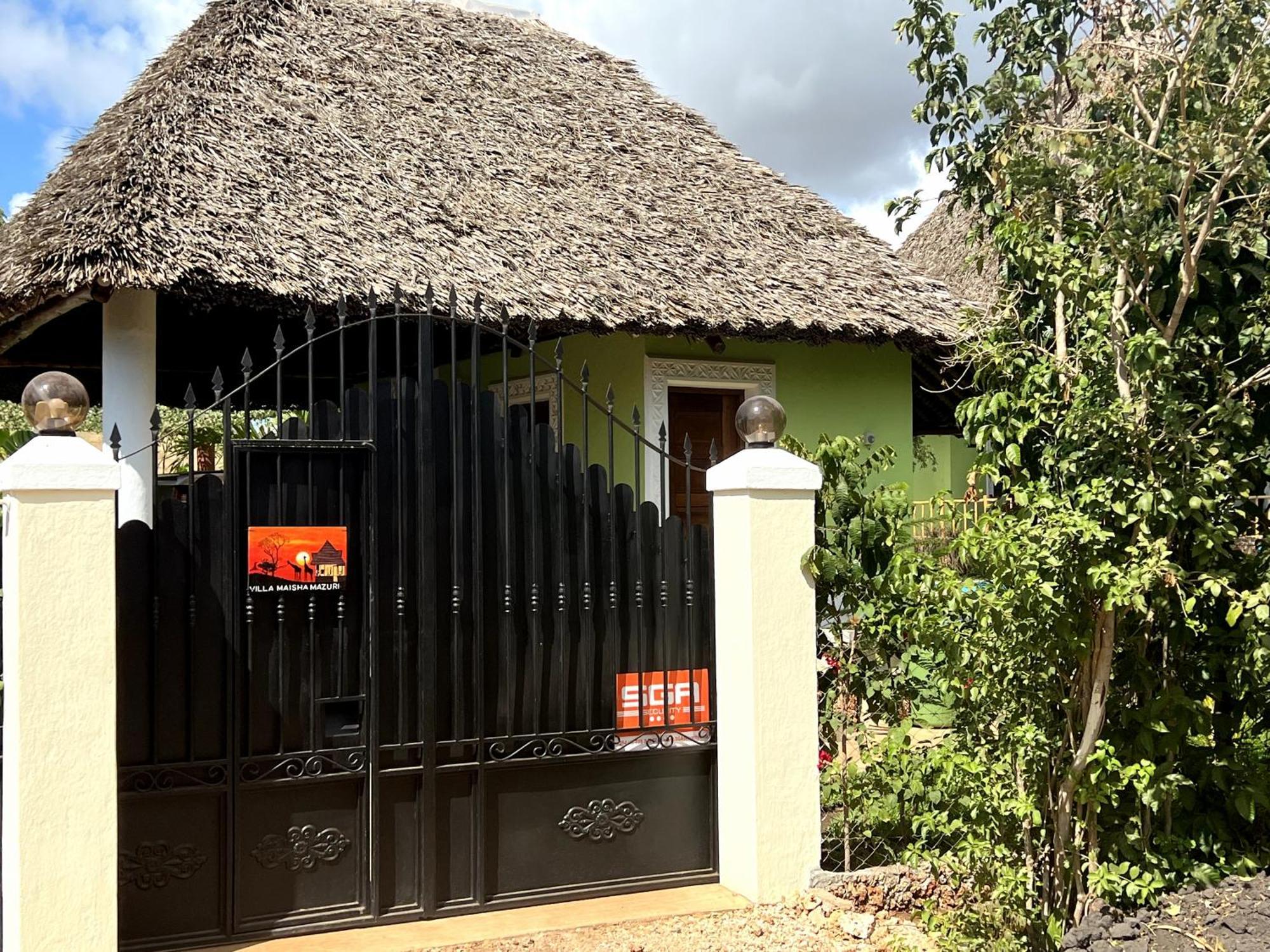 Paradiesische Villa Maisha Mazuri Mit Pool. Terrasse Und Personal Diani Beach Exteriér fotografie